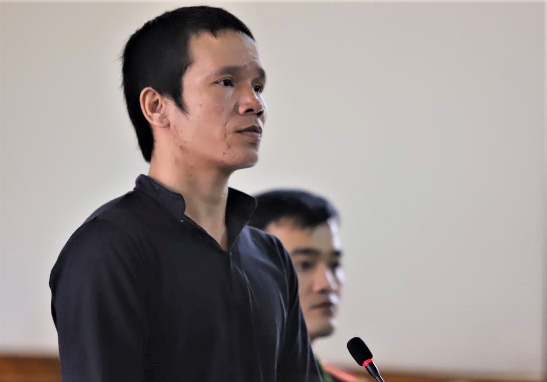 Linh 18 nam tu vi dam chet dong huong hinh anh