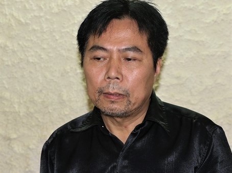 Bat nghi pham dua nguoi qua Duc trai phep hinh anh