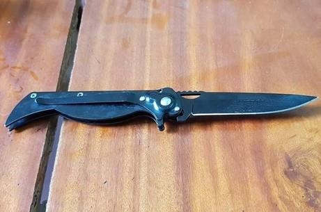 Nam sinh 16 tuoi bi dam thau bung hinh anh