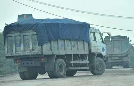 Bo truong Cong an chi dao xac minh viec can thiep xu ly xe qua tai hinh anh