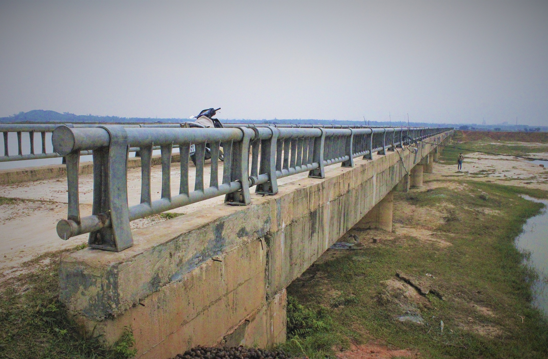 Cau be tong cot xop anh 1