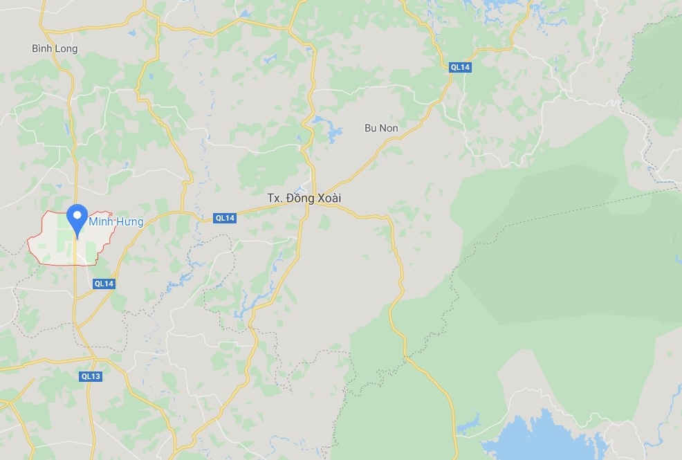 nu giao vien danh hoc sinh anh 2