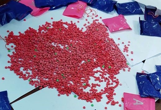 Bat 9X nguoi Lao mang 36.000 vien ma tuy qua bien gioi hinh anh