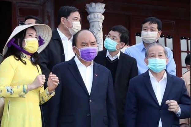 Thu tuong thi sat phong chong dich virus corona tai Thua Thien - Hue hinh anh