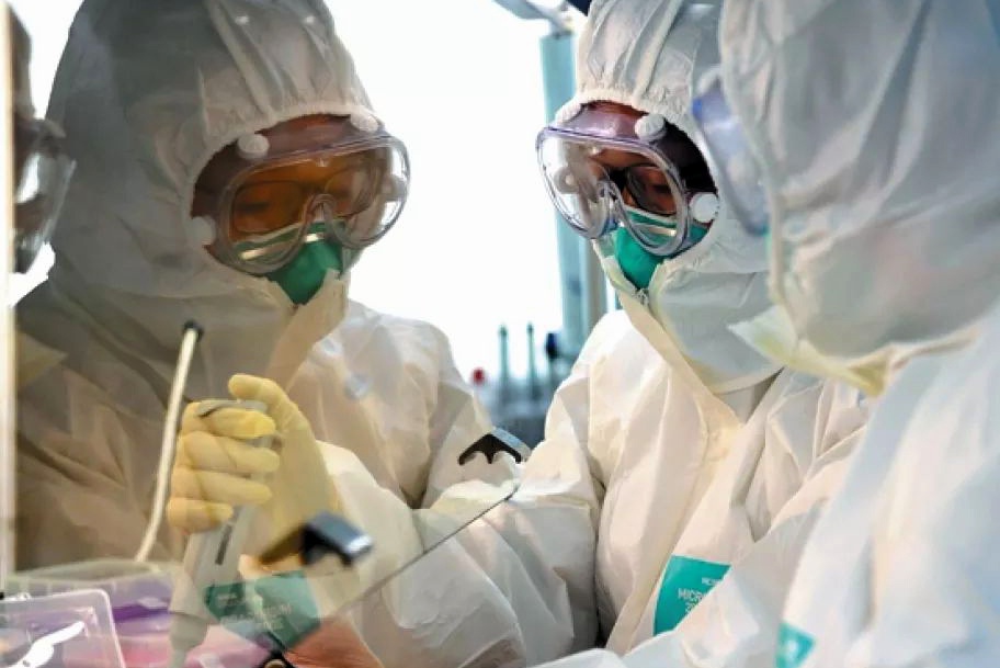 Bi phat 10 trieu dong vi tung tin that thiet ve dich Covid-19 hinh anh