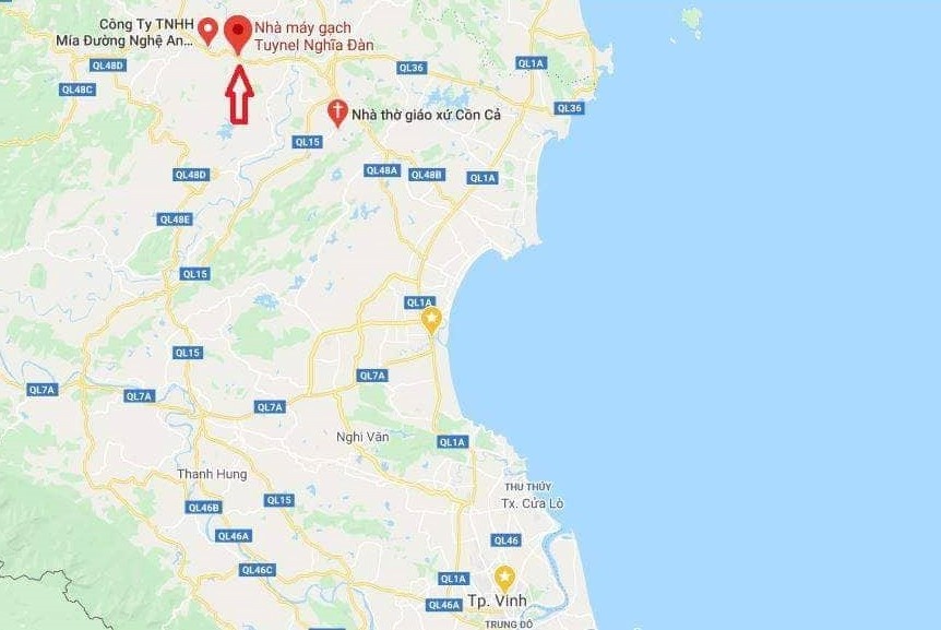 Oto tai can 2 nguoi tu vong anh 2