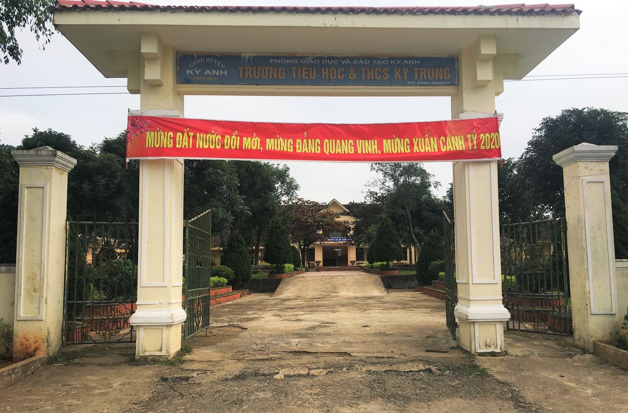 vay lai suat cao anh 1