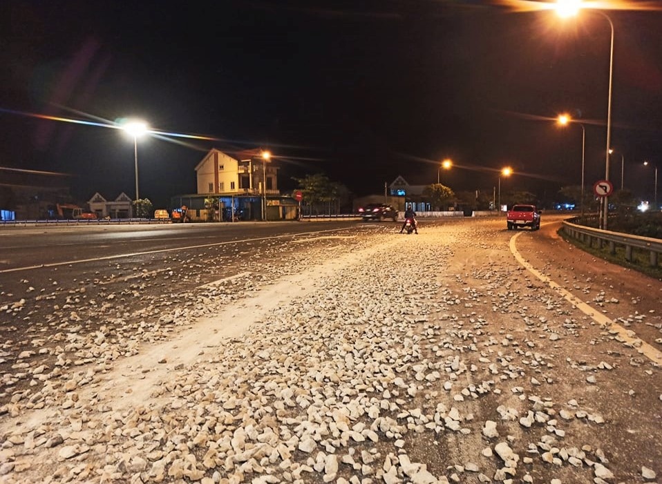 da roi tren quoc lo anh 1