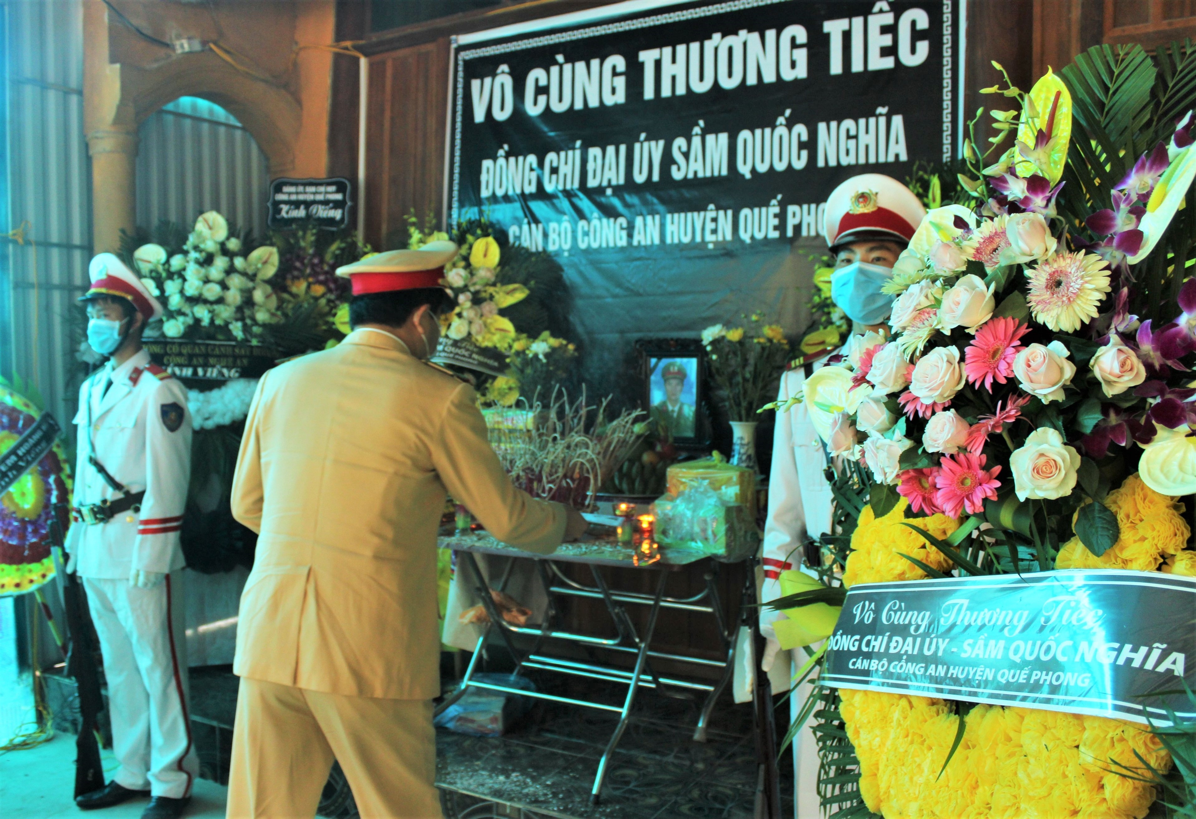 Cuộc gọi cuối cùng của thượng úy hy sinh ảnh 1 Cuoc goi cuoi cung cua thuong uy hy sinh anh 1