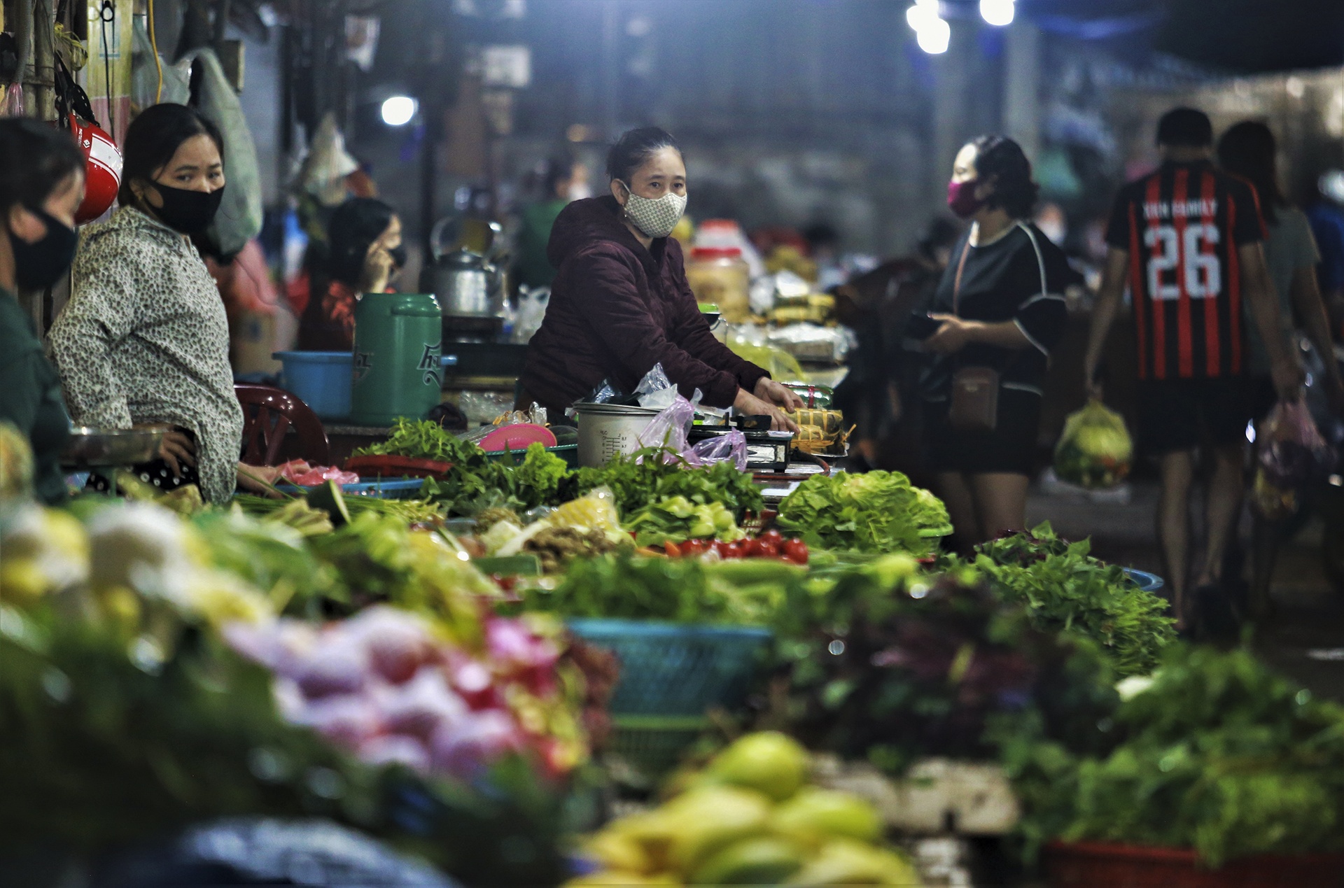 hang quan dong cua vi covid anh 7