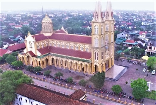 Linh muc giao xu o Ha Tinh cam ket khong hanh le neu qua 20 nguoi hinh anh