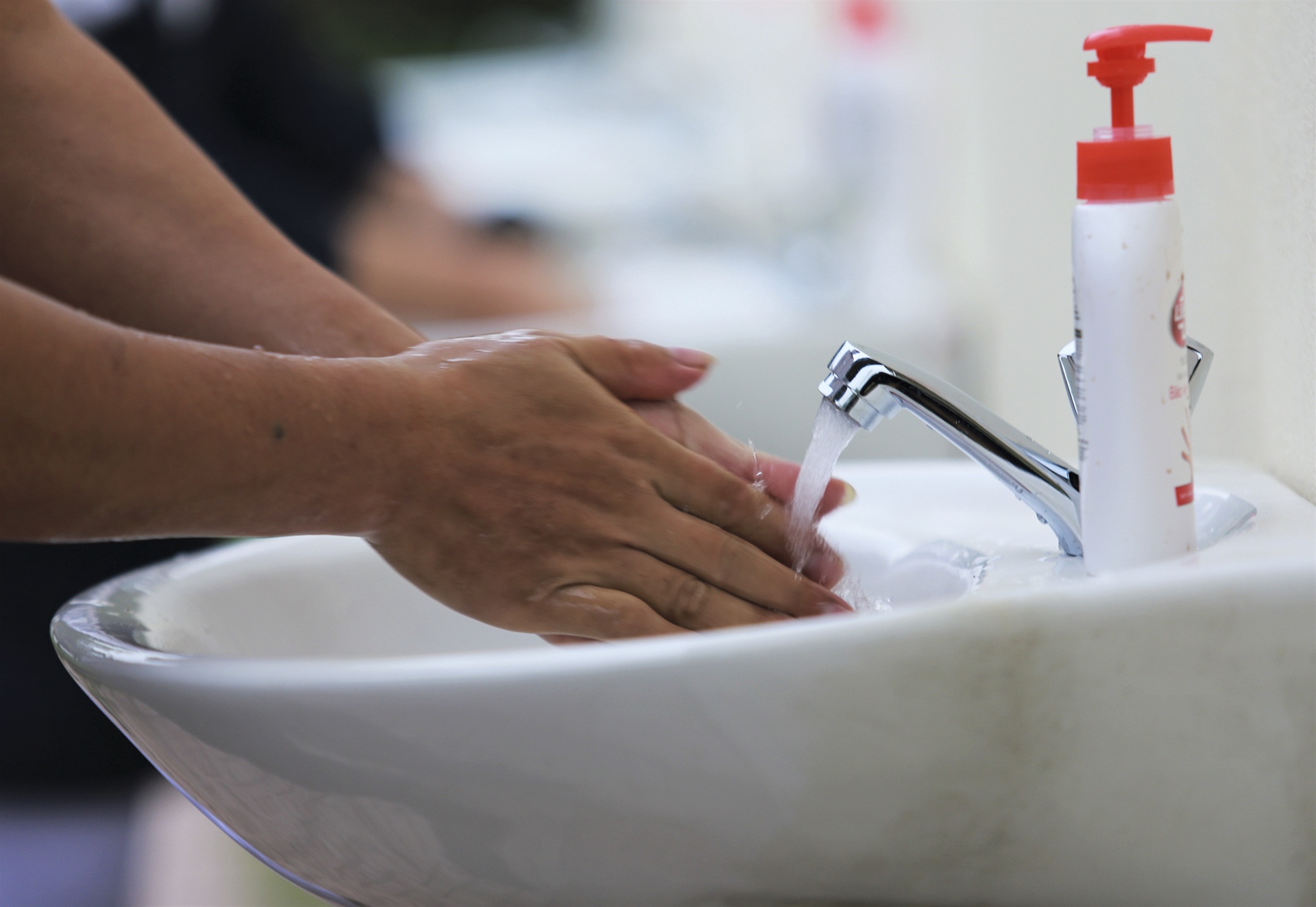 hoc sinh tro lai truong sau dich Covid-19 anh 6