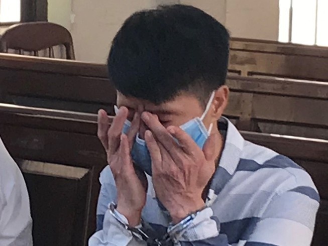 Phien toa dam nuoc mat cua hai anh em hinh anh