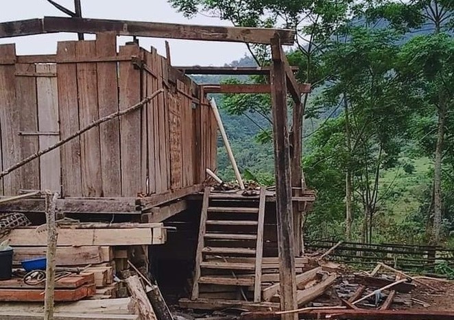 Loc xoay kem mua da lam 400 nha dan toc mai hinh anh