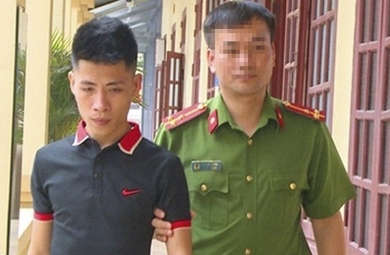 Giai cuu 12 thieu nu bi ep phuc vu quan karaoke hinh anh