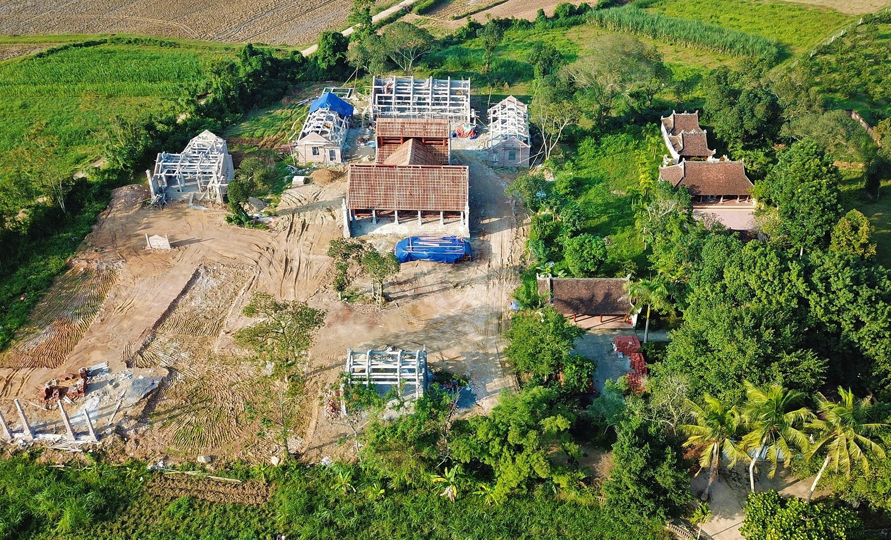 chua xay lan di tich anh 1