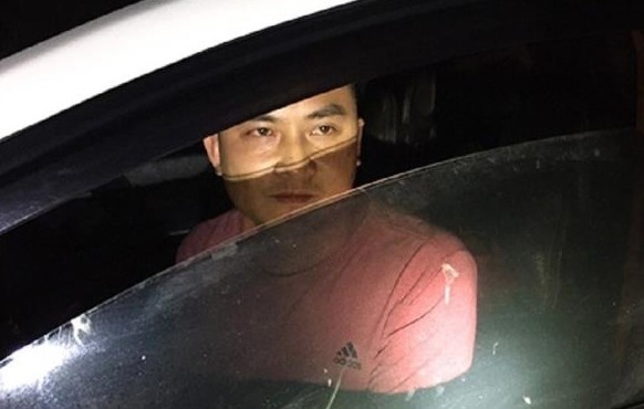 Tai xe hat CSGT vang len capo co nong do con trong co the hinh anh