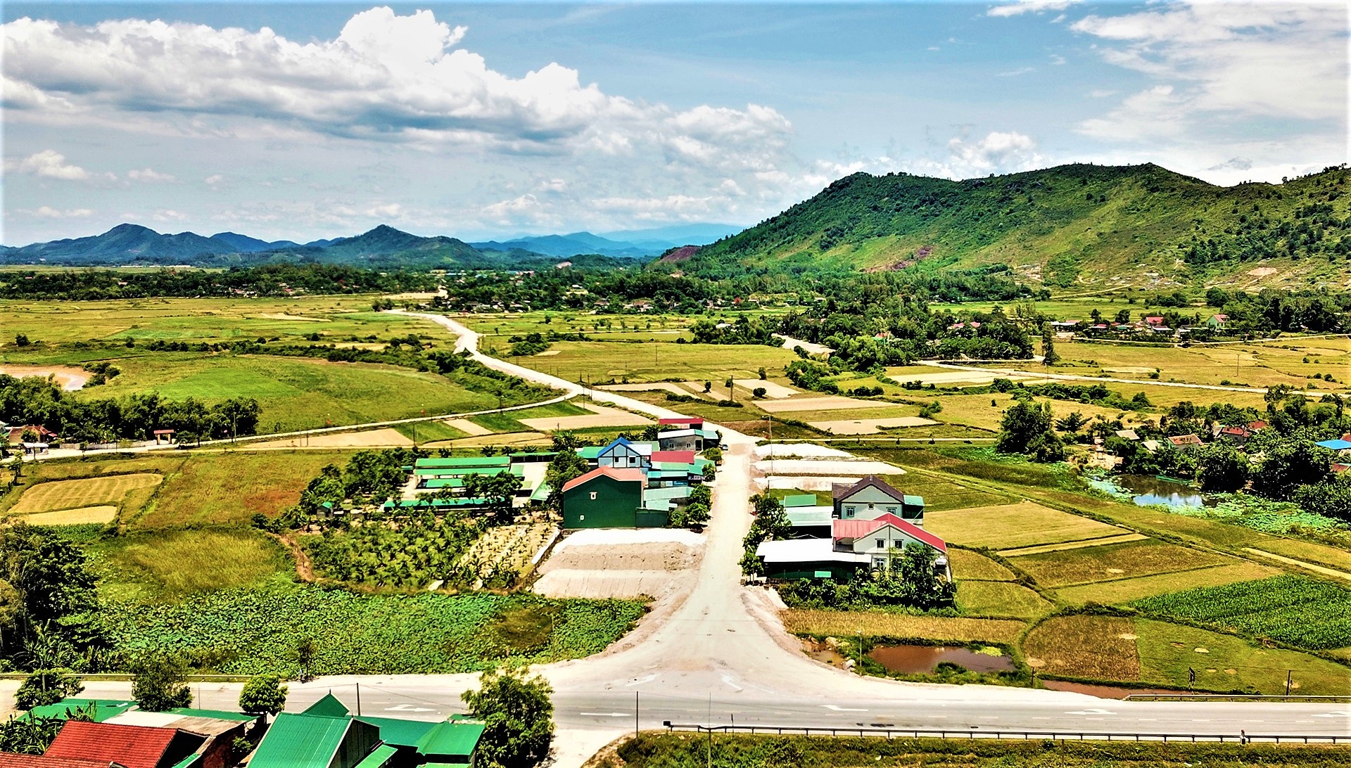 duong tram ty khong co bien bao anh 1
