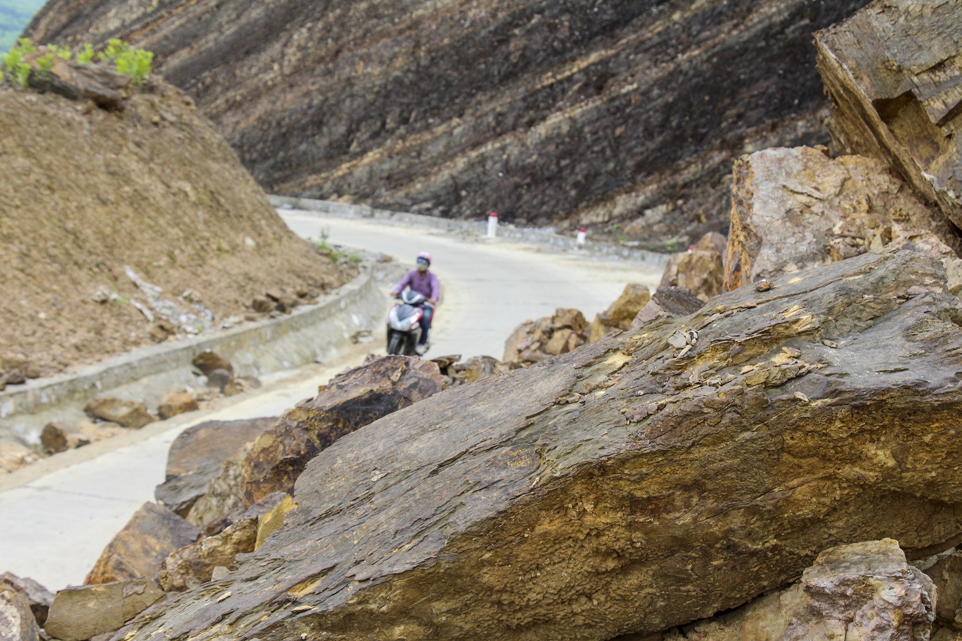 Sat lo o duong moi xay anh 8