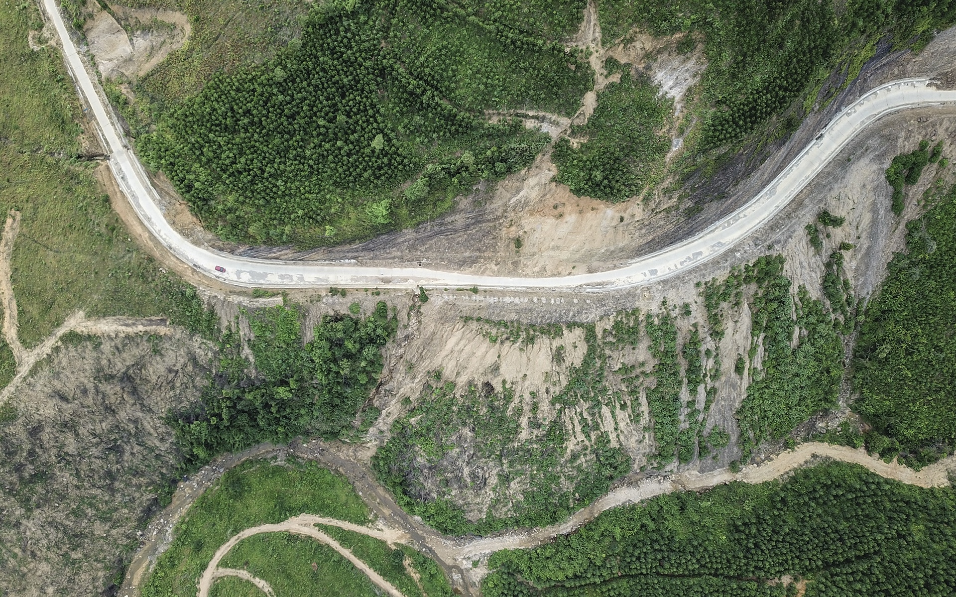 Sat lo o duong moi xay anh 2