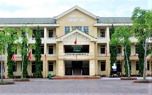 Truong cap 3 sap bi giai the duoc tuyen sinh tro lai hinh anh