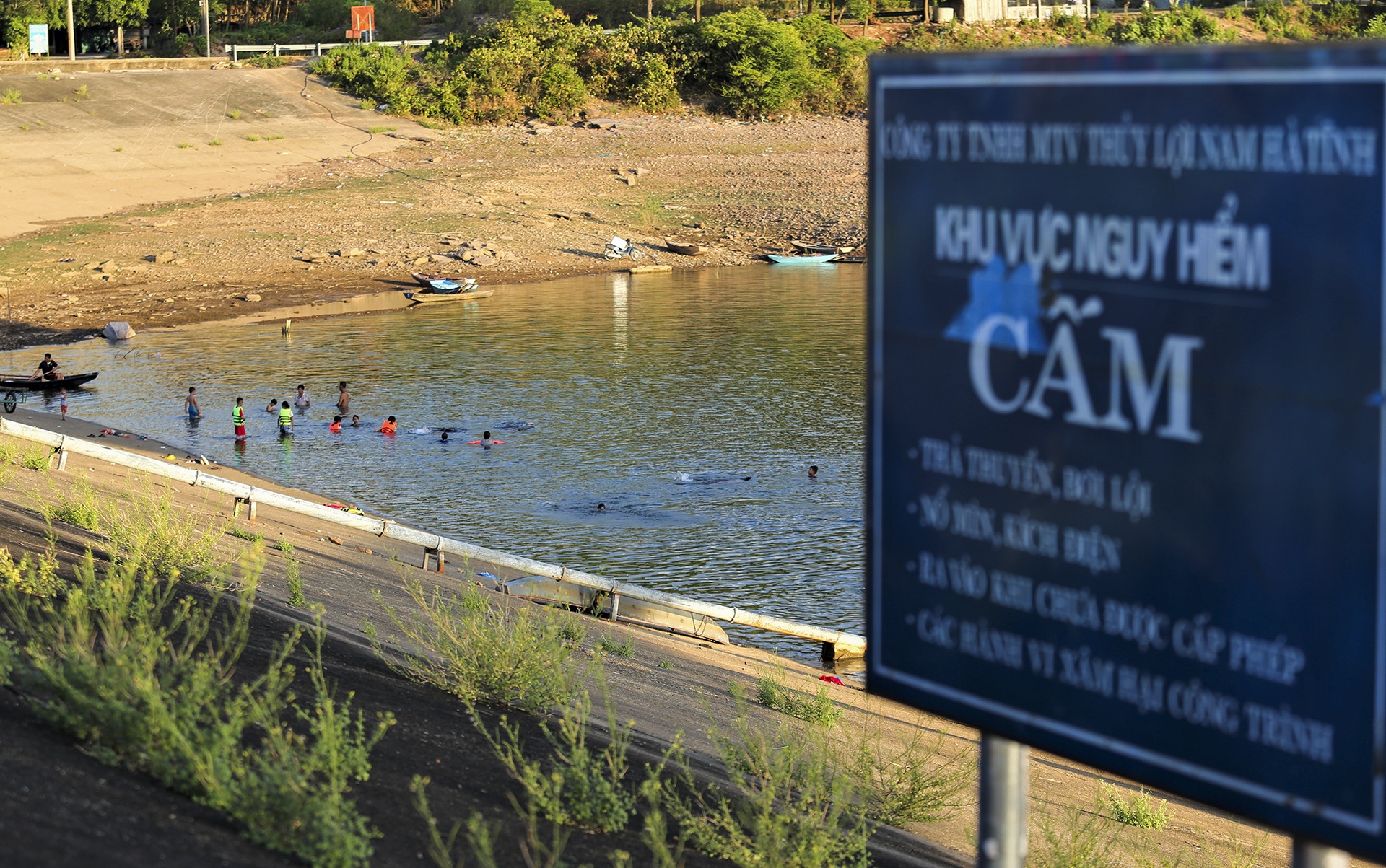 tam giai nhiet o ho Ke Go anh 9