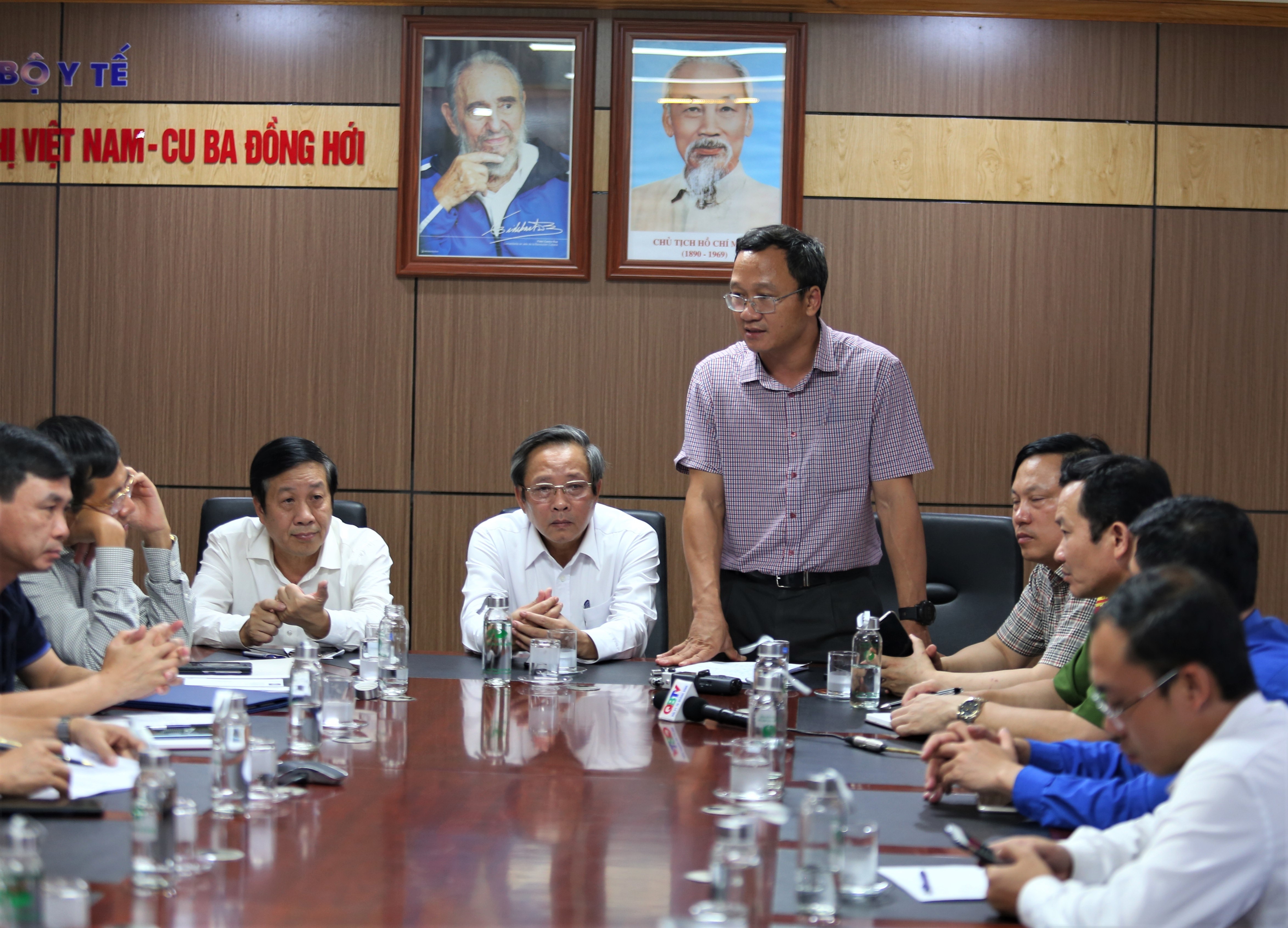 lat xe khach 15 nguoi tu vong anh 2