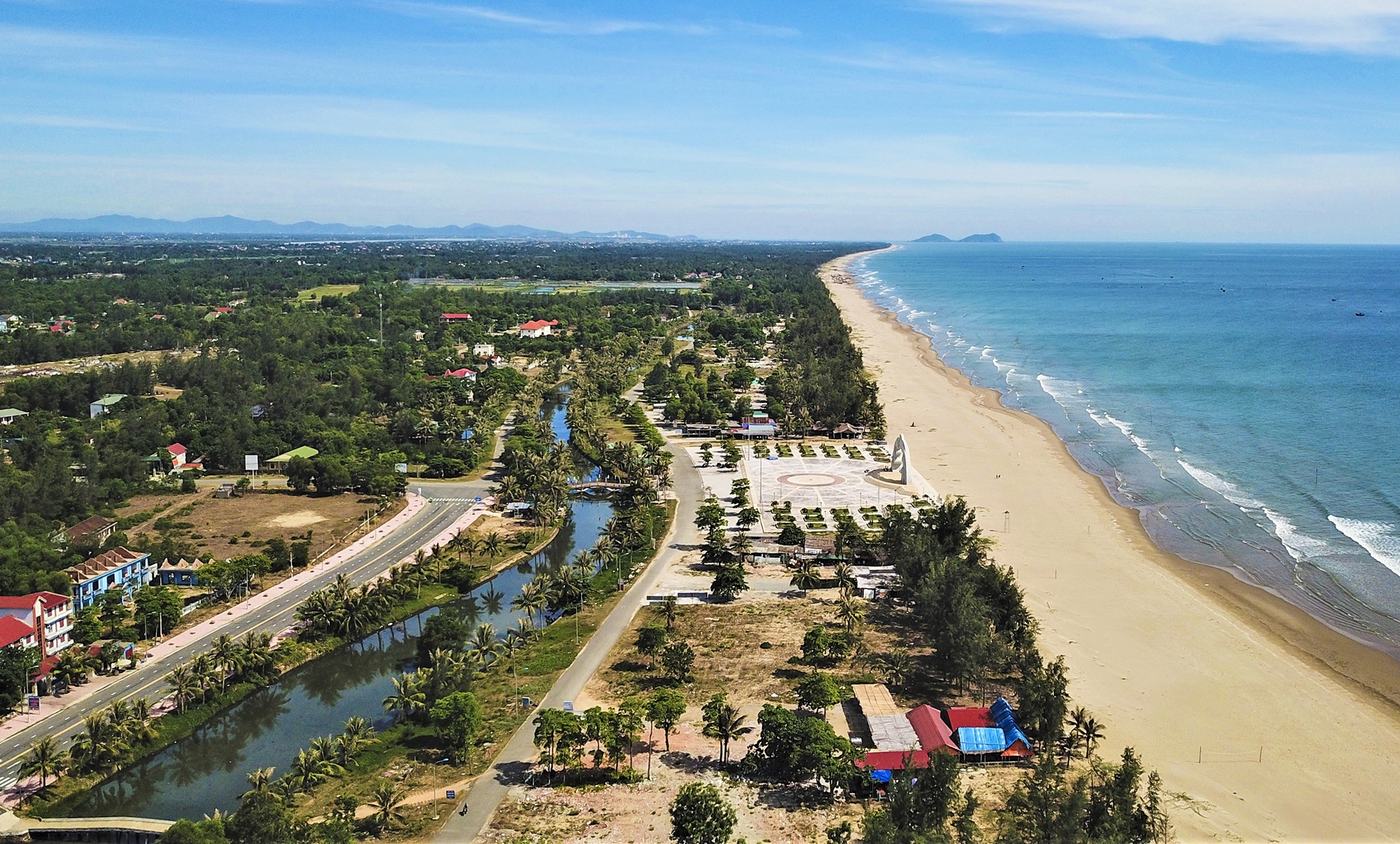 khu du lich hoang tan anh 1