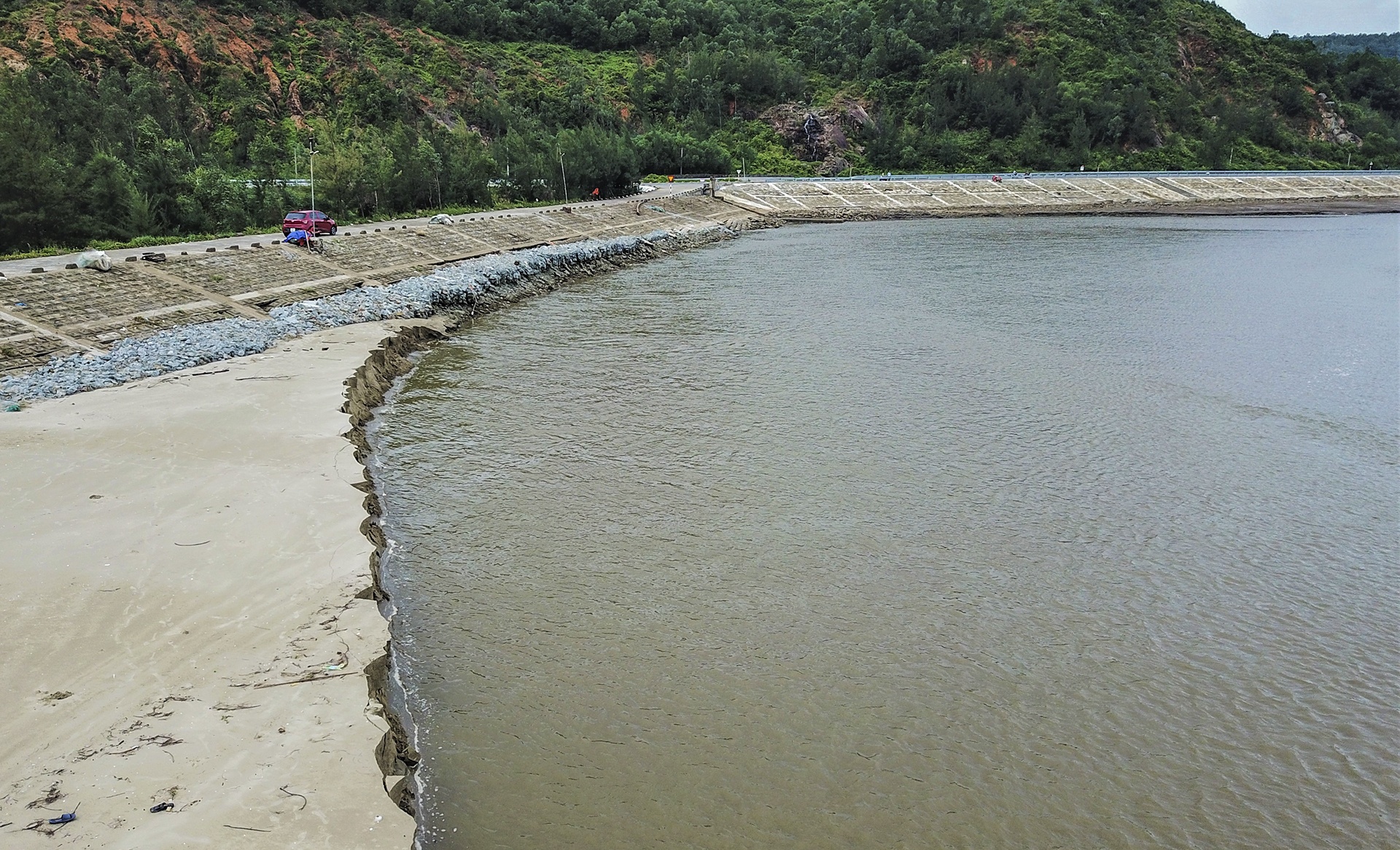 ke bien sat lo sau bao anh 2