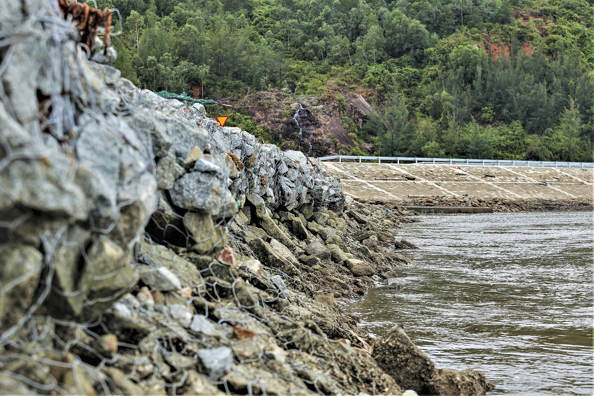 ke bien sat lo sau bao anh 4