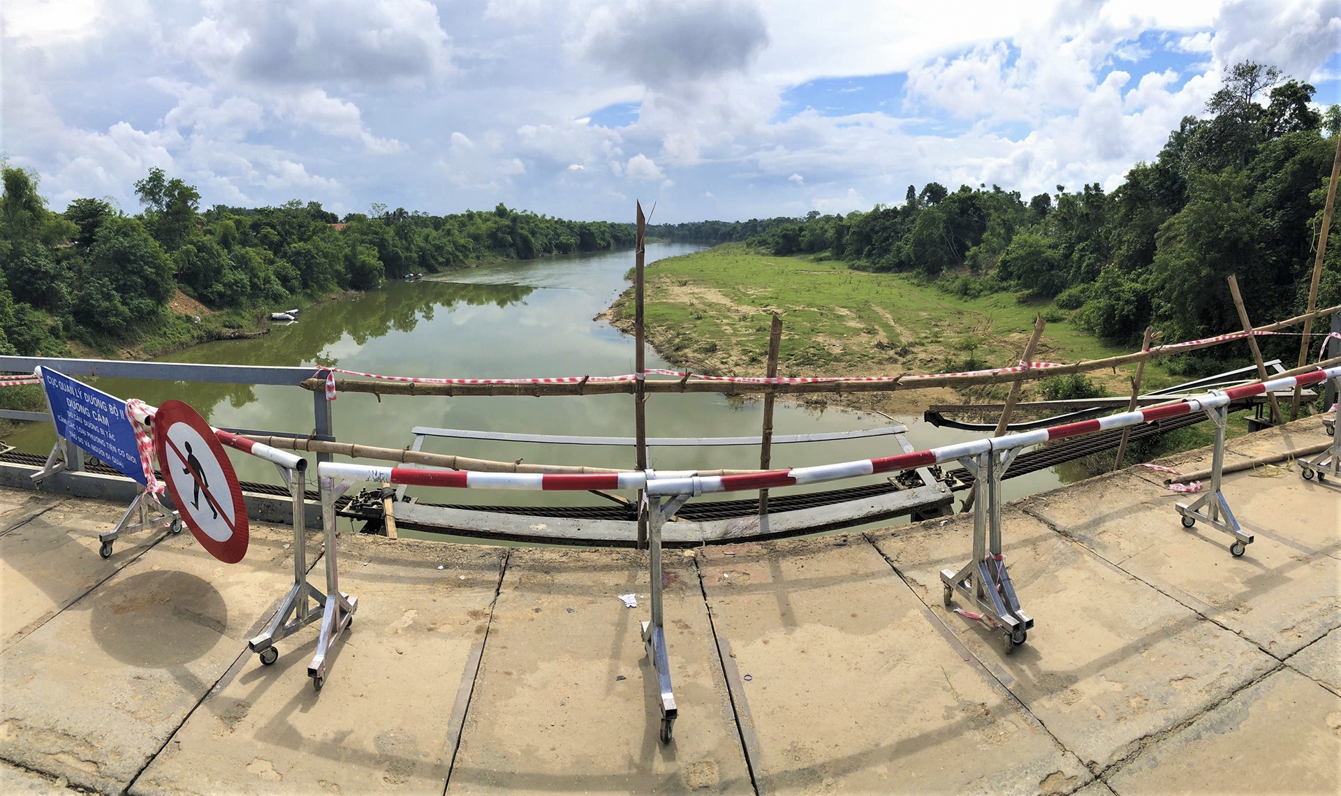 oto roi xuong song anh 5