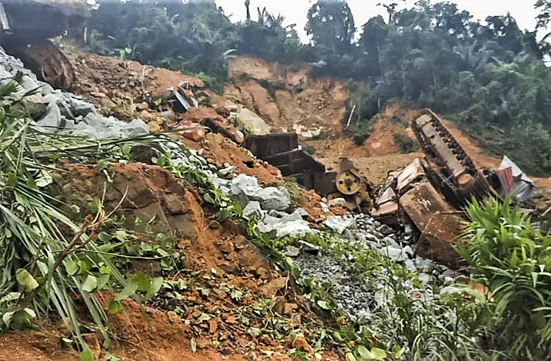 sat lo thuy dien Rao Trang 3 anh 2