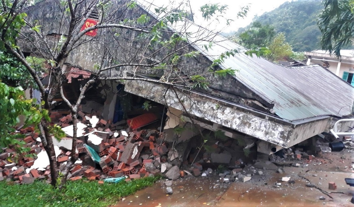 Nhieu quan nhan thoat nan khi qua doi bi sat lo hinh anh