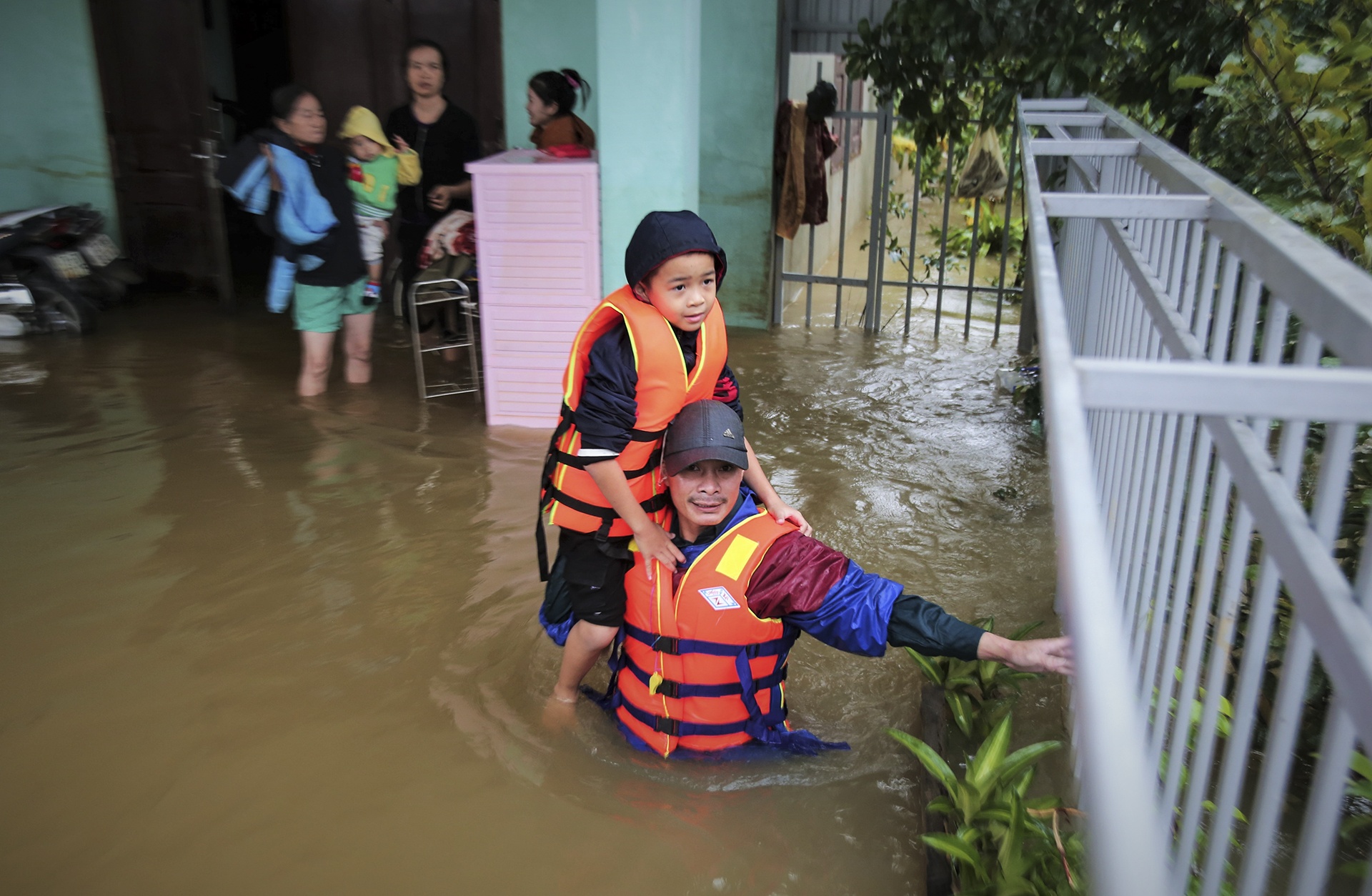 mua lu mien trung anh 11