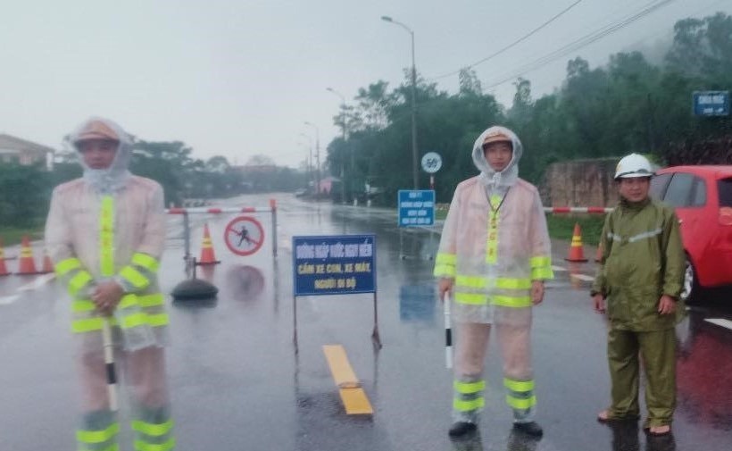 quoc lo 1 ngap sau anh 1