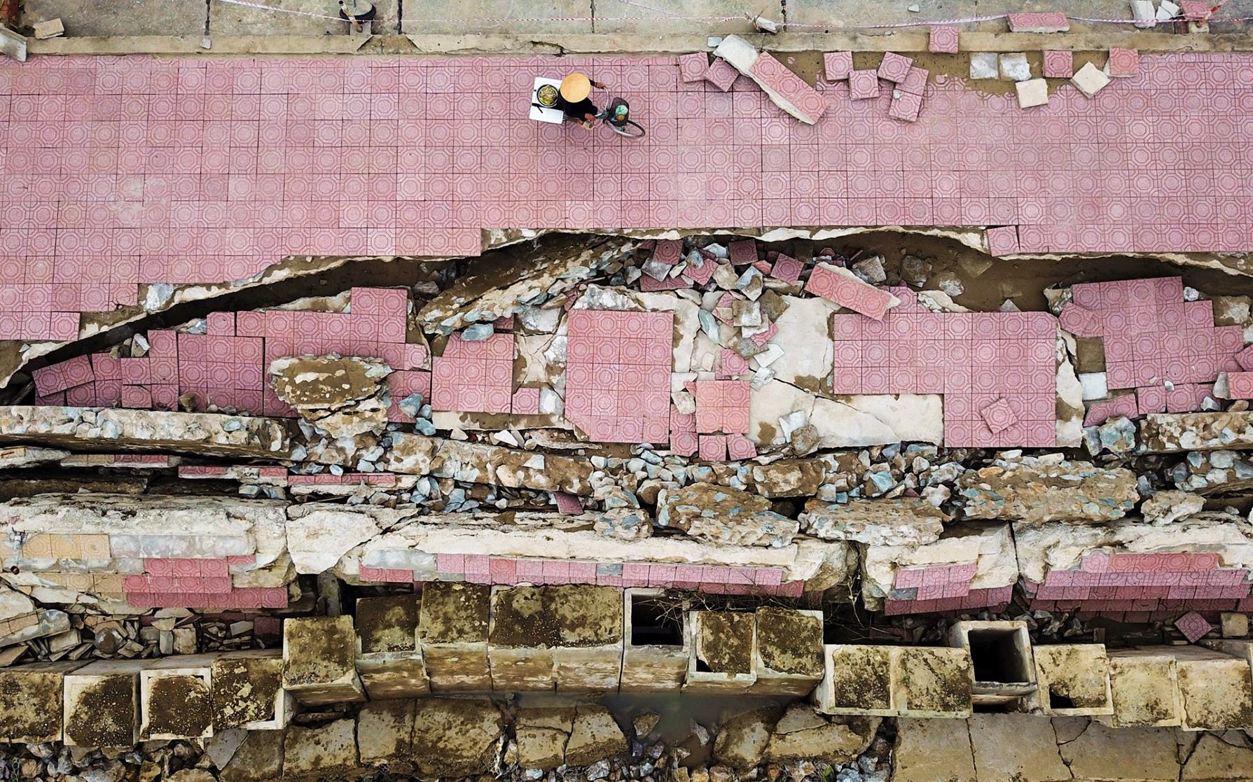 ke bien Cua Lo bi song danh tan anh 2