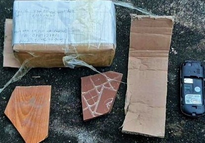 Rao ban iPhone, chuyen hang la cuc gach hinh anh