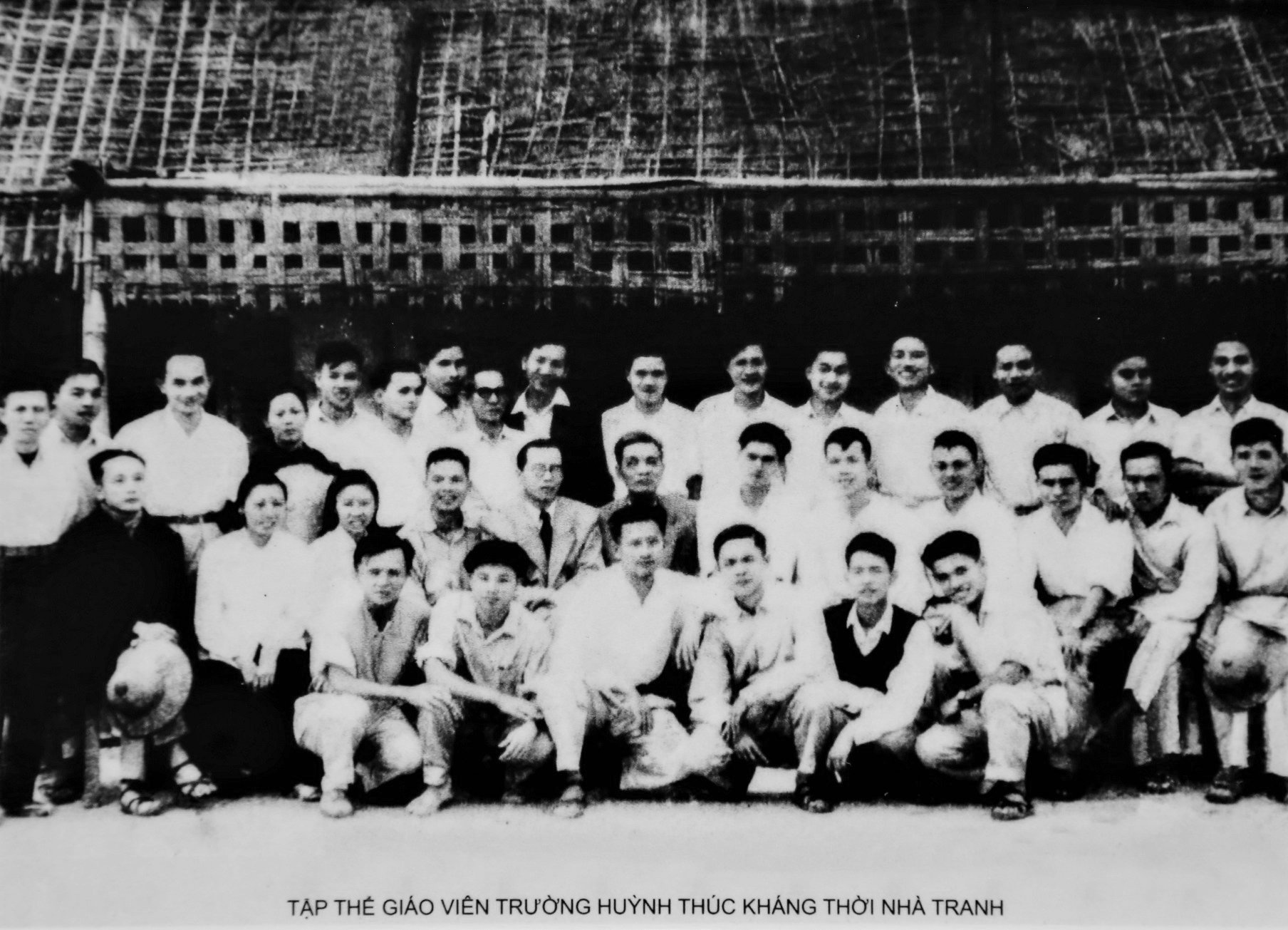 trường Quốc học Vinh - Huỳnh Thúc Kháng ảnh 7 truong Quoc hoc Vinh - Huynh Thuc Khang anh 7