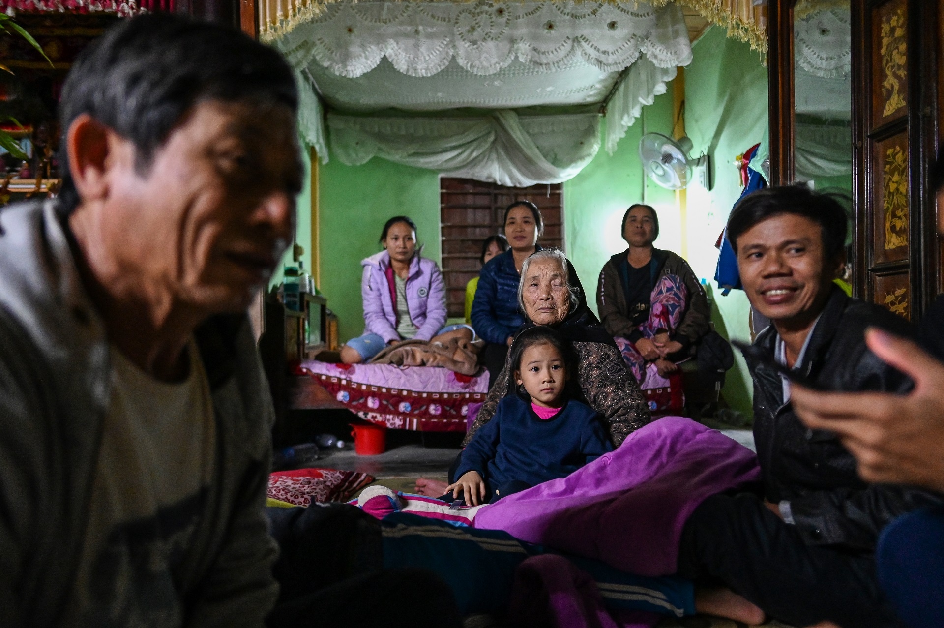 Dem trang o noi di tan tranh bao Vamco hinh anh