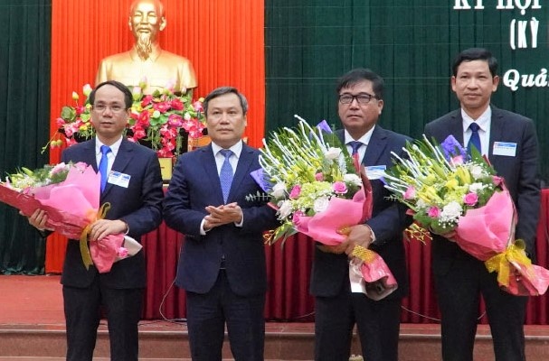 Quang Binh co 3 tan pho chu tich UBND tinh hinh anh