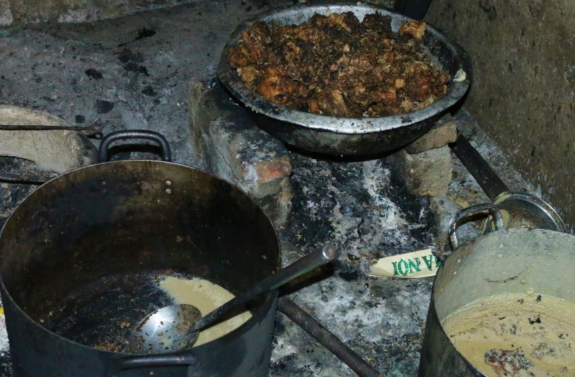 Gom mo ban ban kiem loi hinh anh