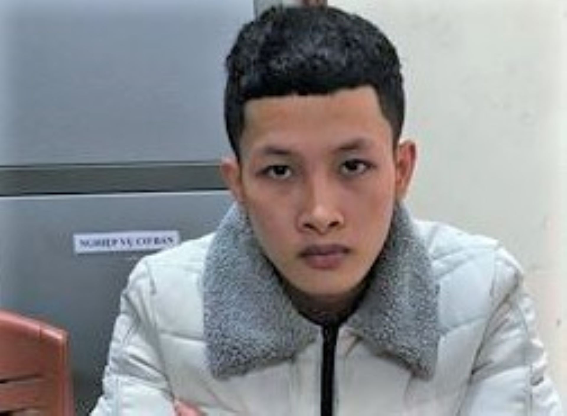 100 thanh nien bi lua khi dinh lam 'phi cong tre' hinh anh