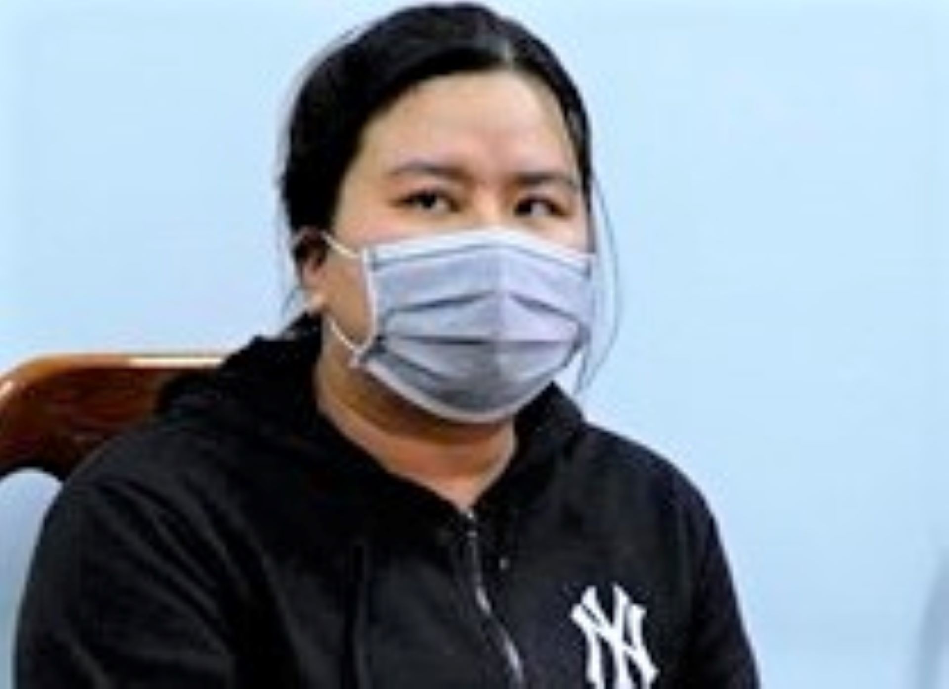 Gia nhan vien hai quan, san bay de chiem doat hang chuc ty hinh anh