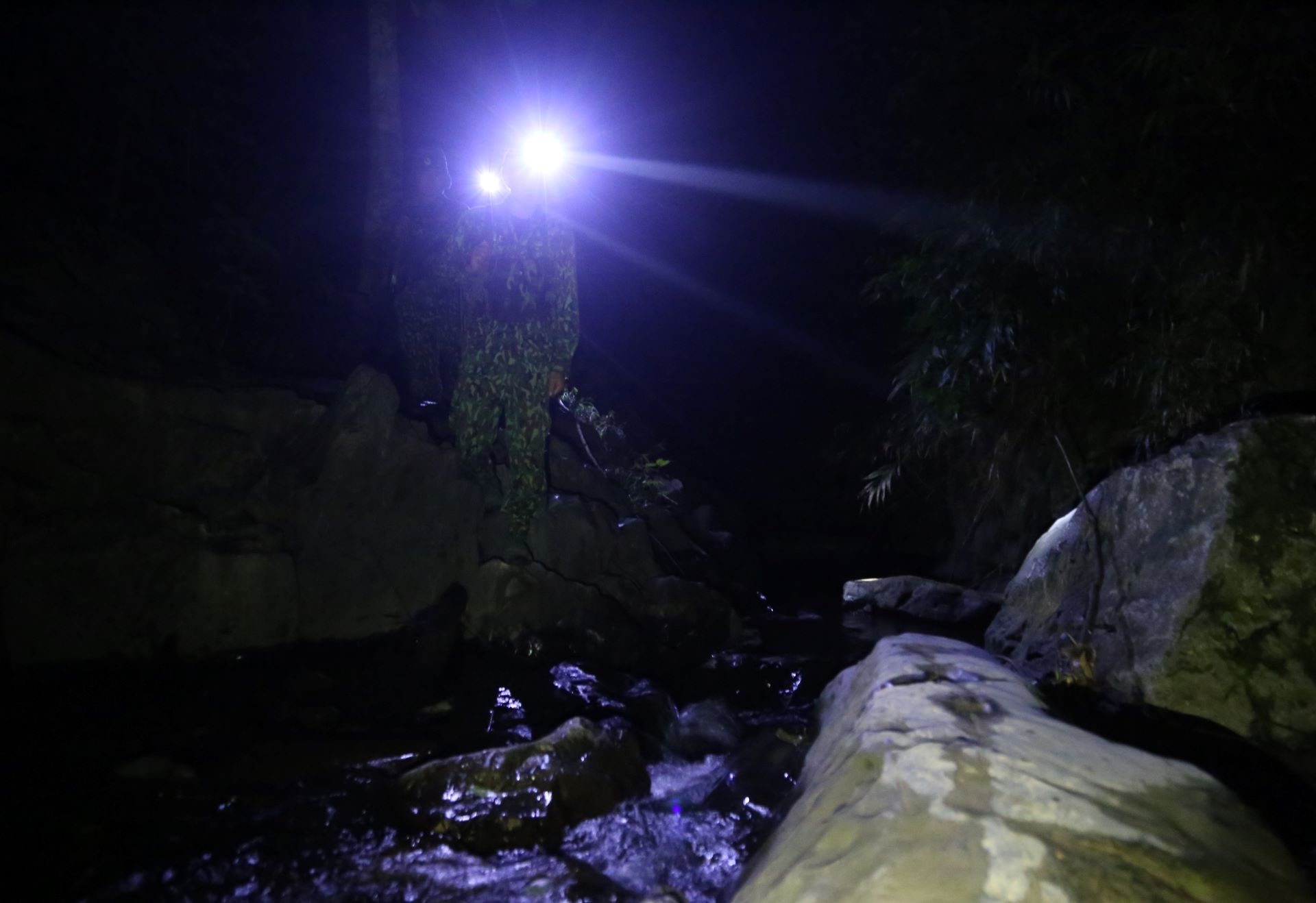 chốt phòng dịch Covid-19 vùng biên ảnh 22 chot phong dich Covid-19 vung bien anh 22