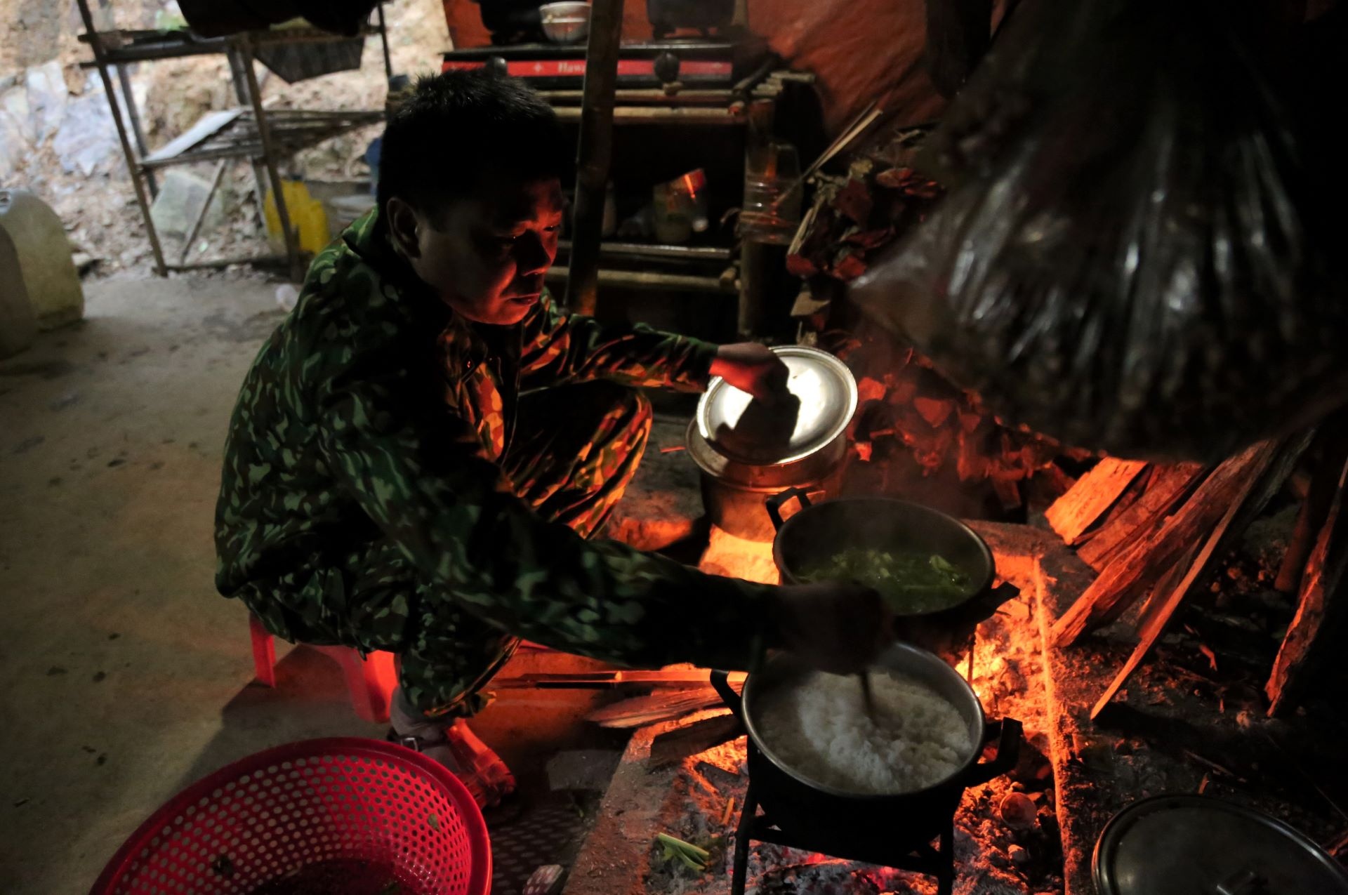 chốt phòng dịch Covid-19 vùng biên ảnh 10 chot phong dich Covid-19 vung bien anh 10