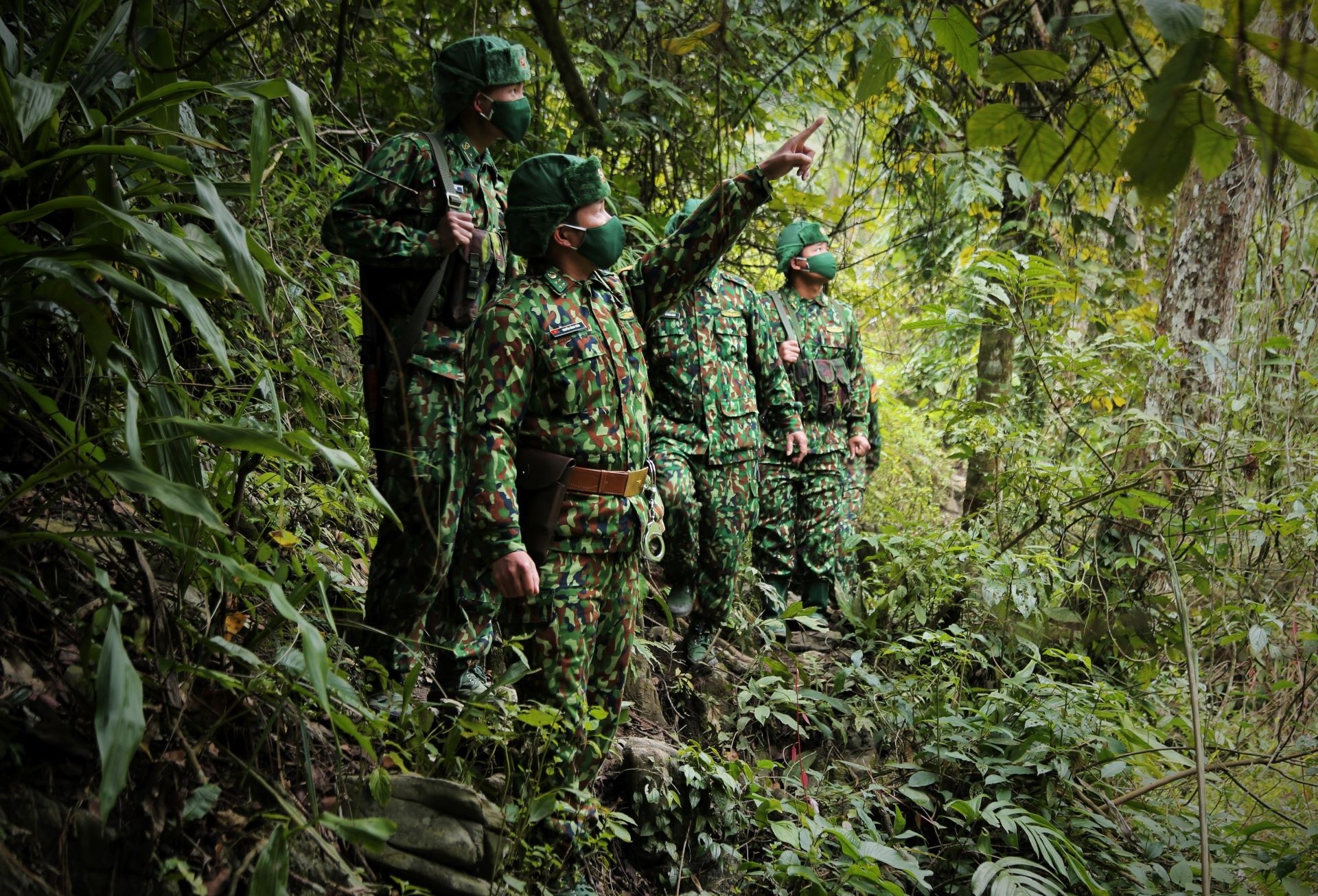 chốt phòng dịch Covid-19 vùng biên ảnh 32 chot phong dich Covid-19 vung bien anh 32