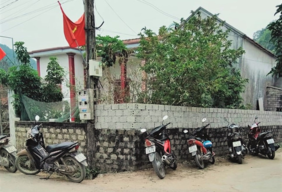 hai bo con chet chay anh 1