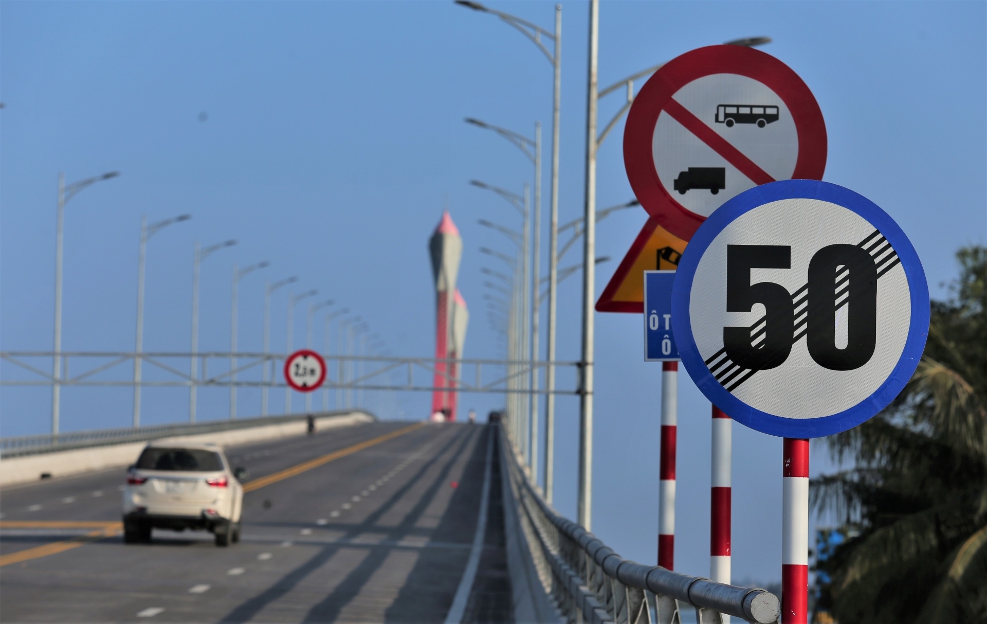 cau cua hoi 950 ty anh 7