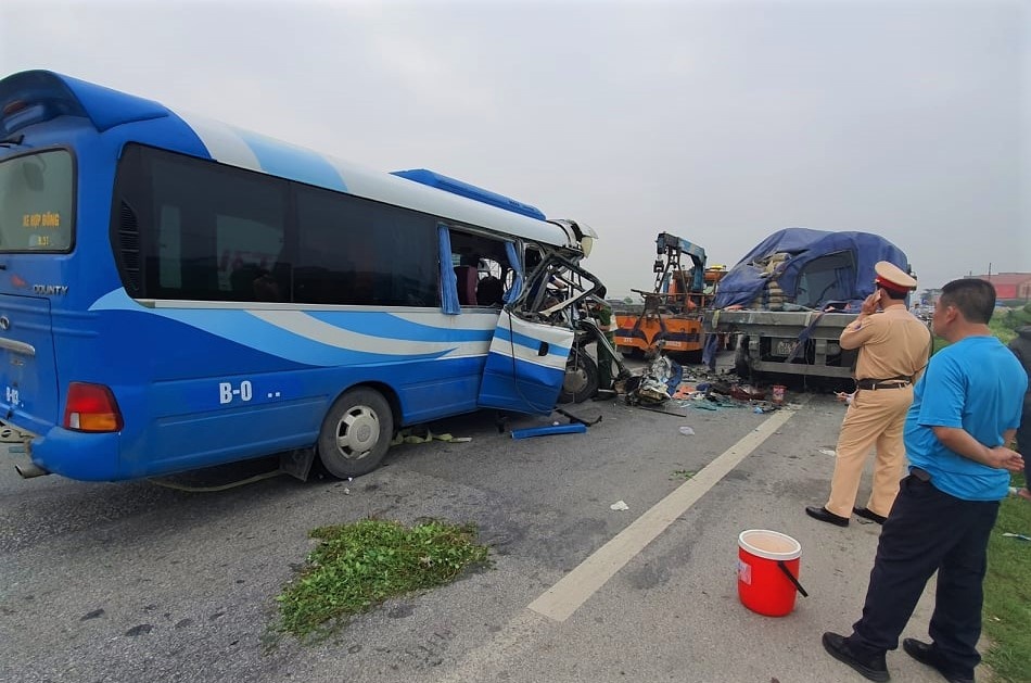 tai nan xe khach anh 1