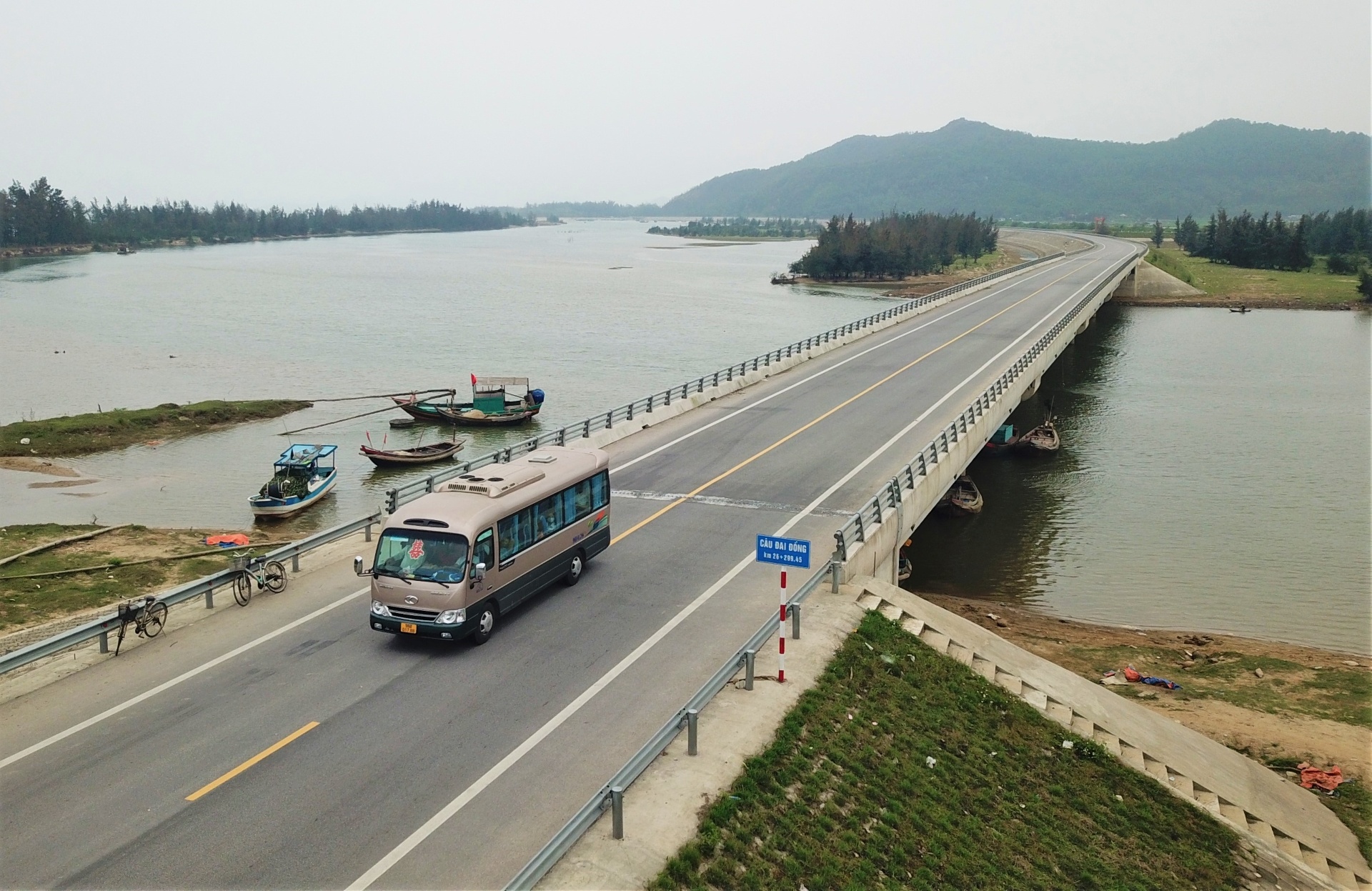 duong ven bien tram ty anh 12